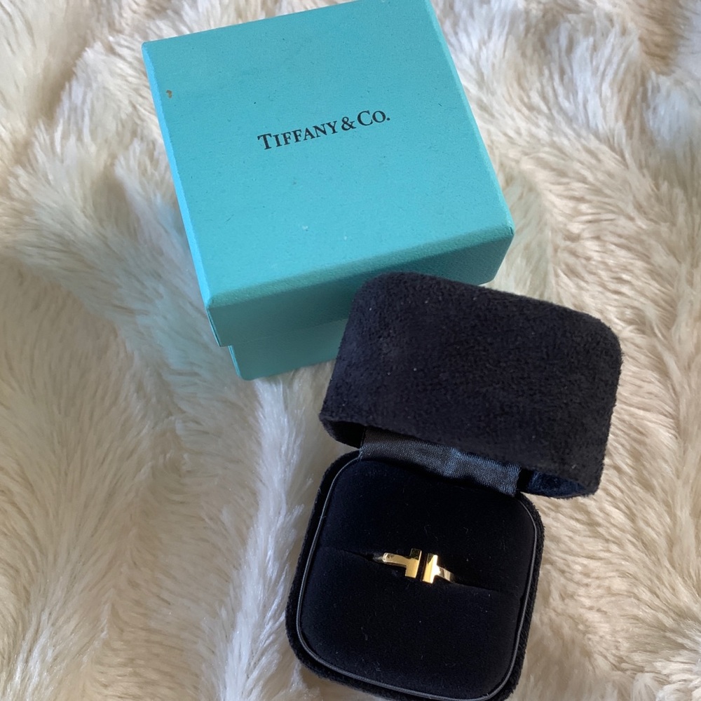 Tiffany & Co. T Wire Ring